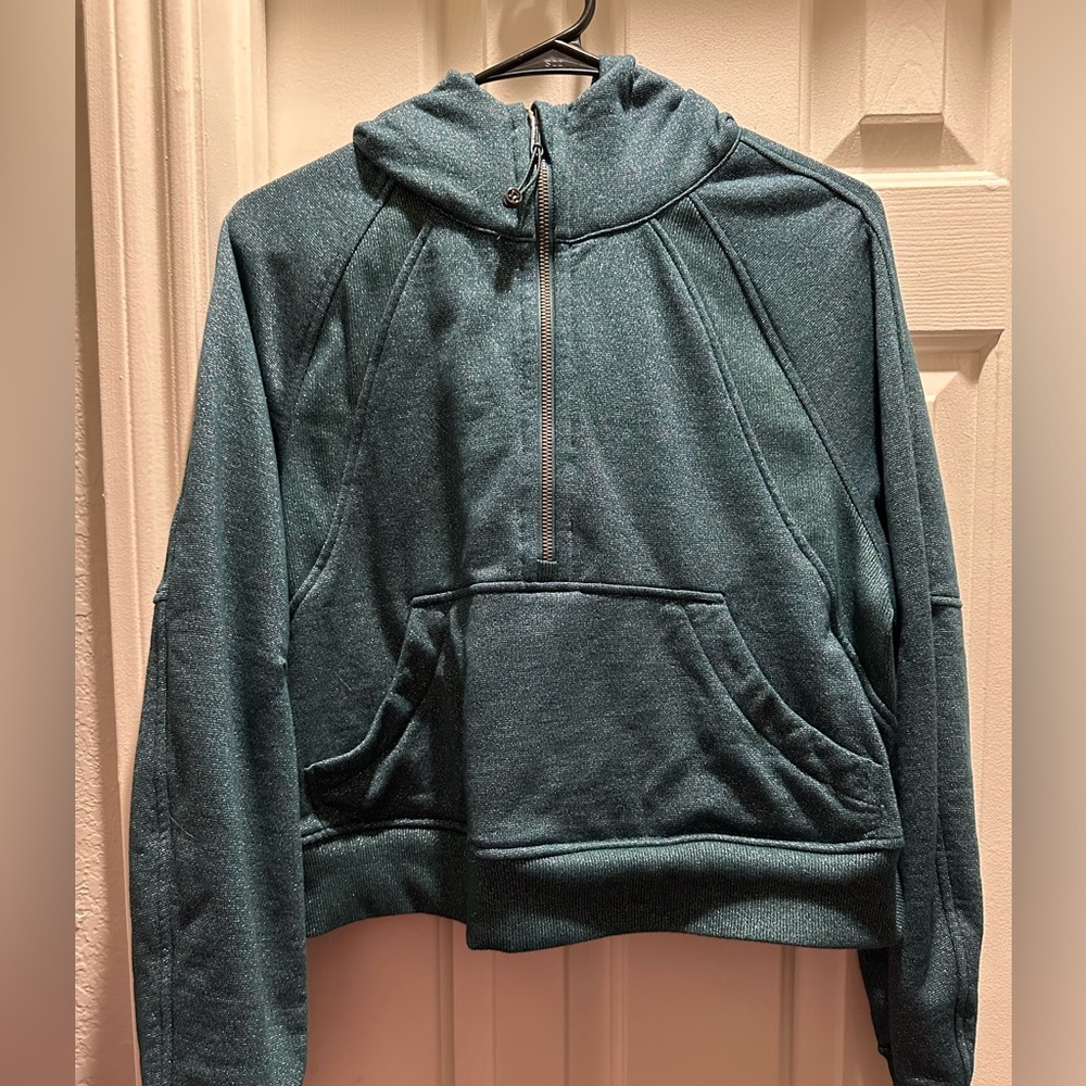 Lululemon cropped oversized hoodie (xs/s)